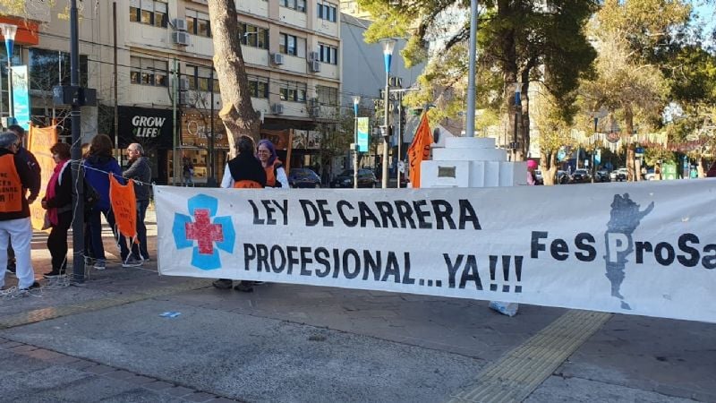 SIPROSAPUNE reflota el proyecto de ley de carrera profesional para el sistema de salud pública