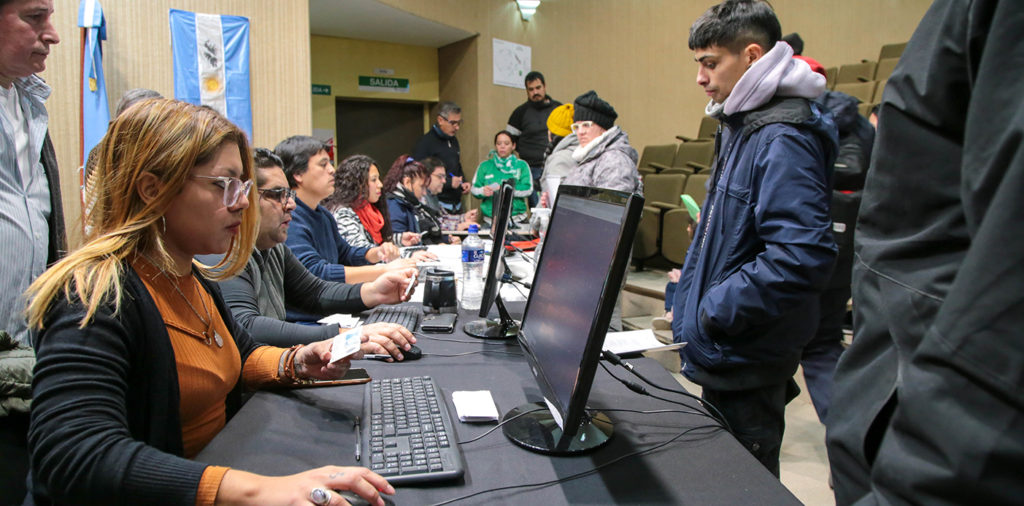 Se inscribieron más de 7000 postulantes para reemplazos temporarios de auxiliares de servicio