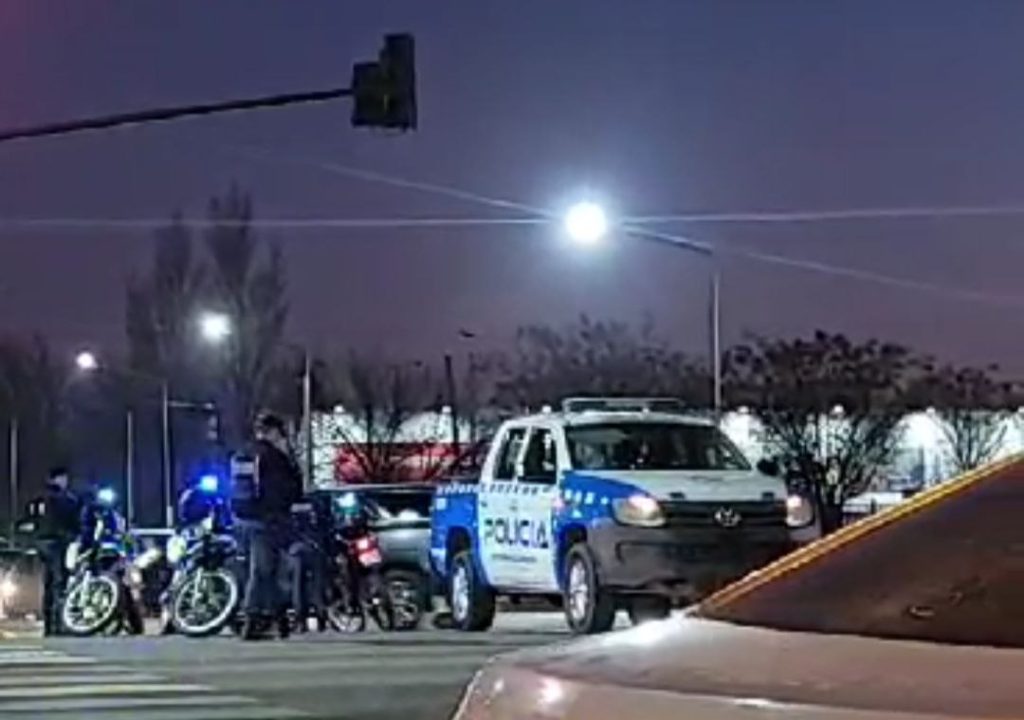 Grave accidente: entre un automóvil y una moto