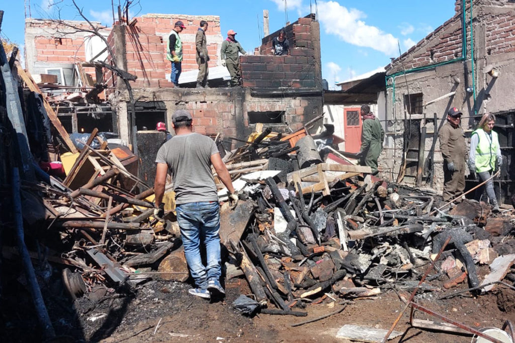Limpiaron el domicilio que se incendió en Don Bosco II: ¿Qué encontraron?
