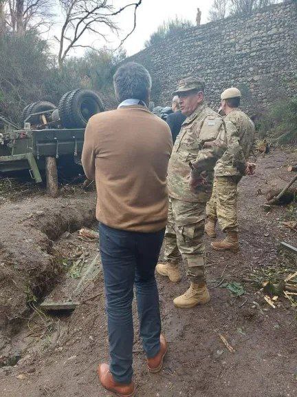 Realizaron el operativo para remover el camión del accidente de Lolog