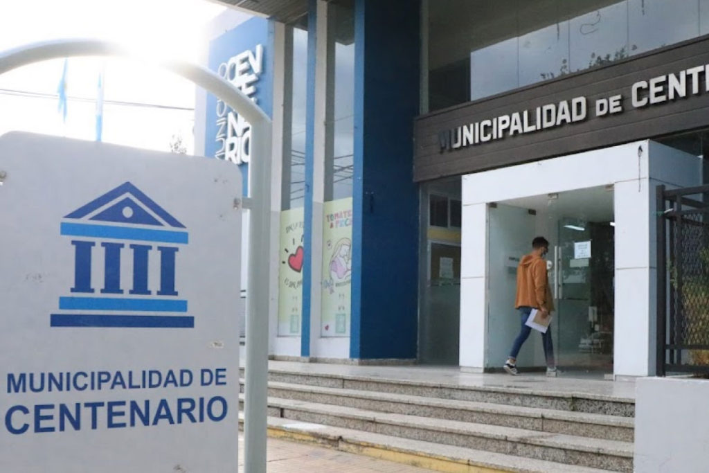 Paro municipal en Centenario por controversia en el pase a planta de funcionarios