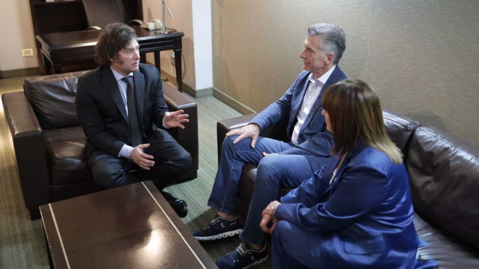 Javier Milei se reunió con Mauricio Macri en el hotel Libertador