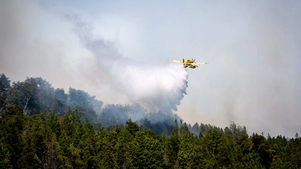 Weretilneck solicitó a Nación medios aéreos de lucha contra incendios