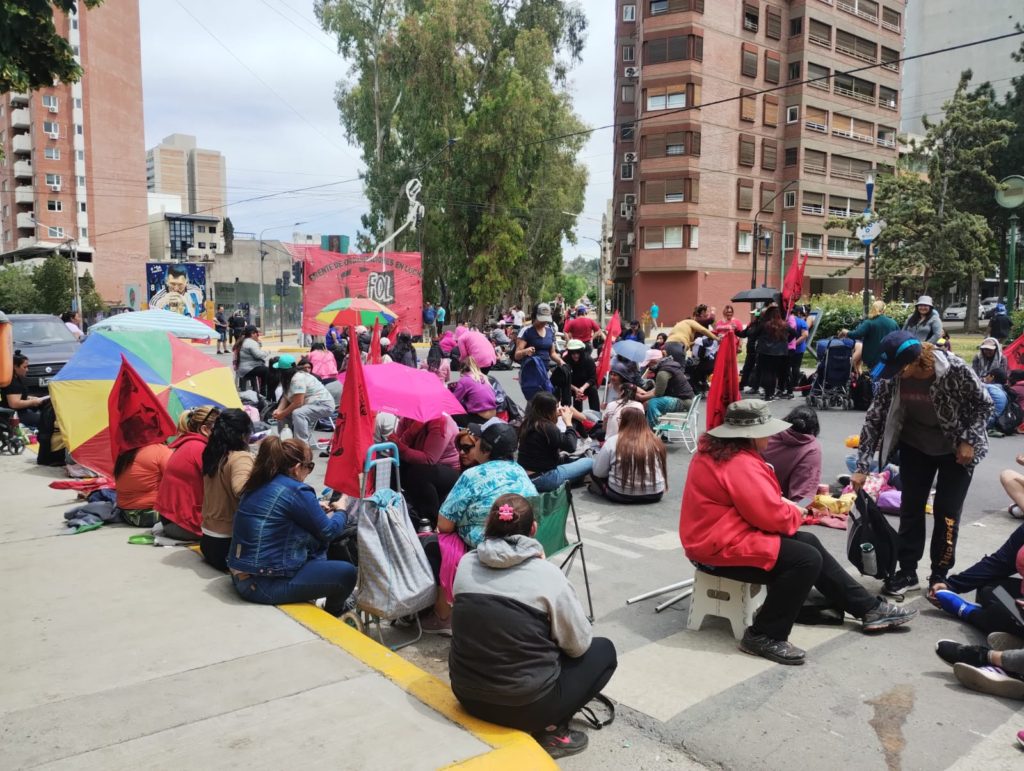 Agrupaciones sociales suspenden la protesta en el Puente Carretero