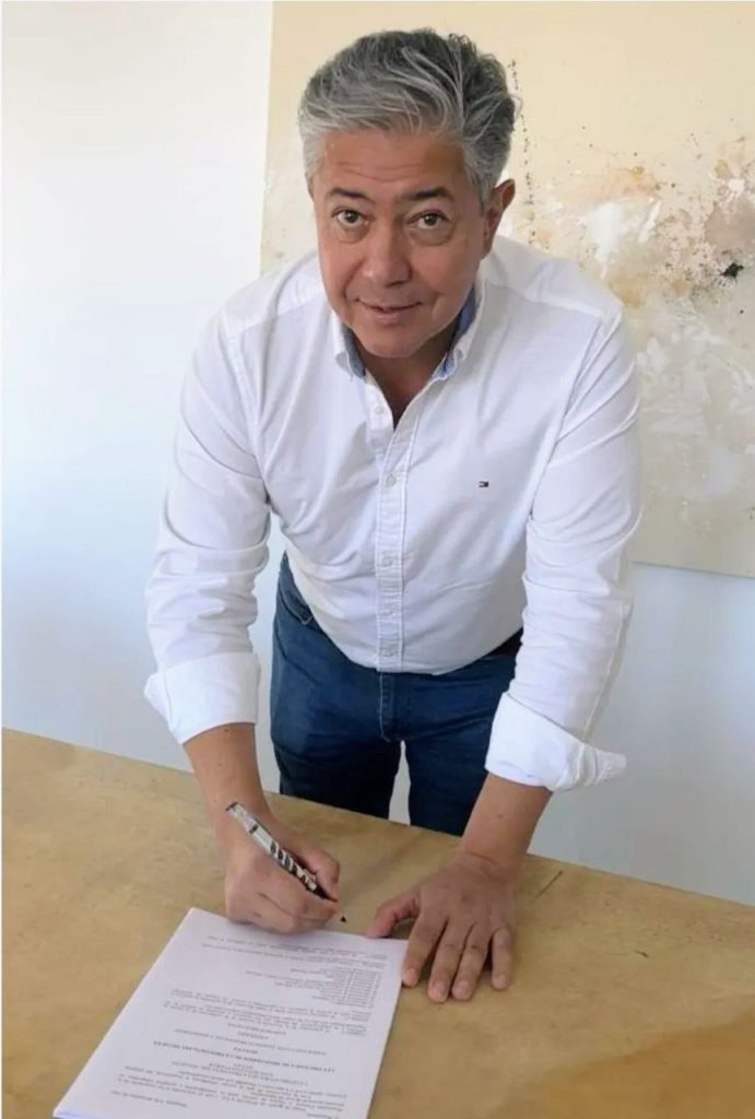 Figueroa presentó la nueva Ley de Ministerios