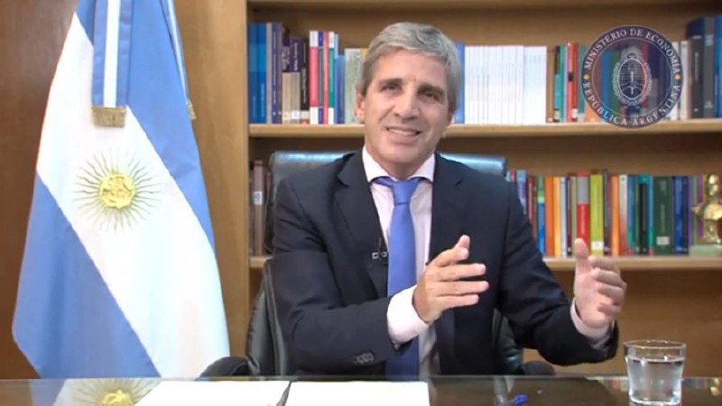 Luis Caputo anunció las primeras medidas como ministro de Economía