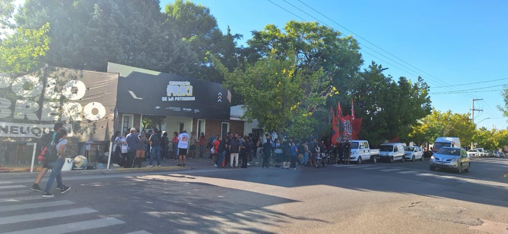 Corte en la calle Entre Ríos por parte de organizaciones sociales de la ciudad