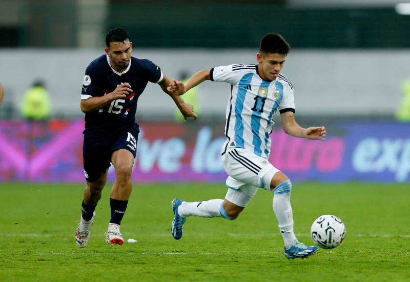 Argentina consiguió un empate vs Paraguay y quedó a un partido de los JJOO 2024