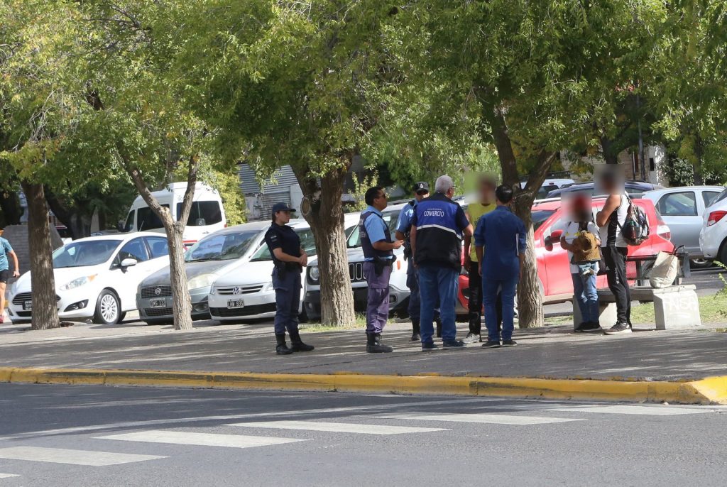 Trapitos: La Muni y la Policía realizan operativos sorpresa en la ciudad