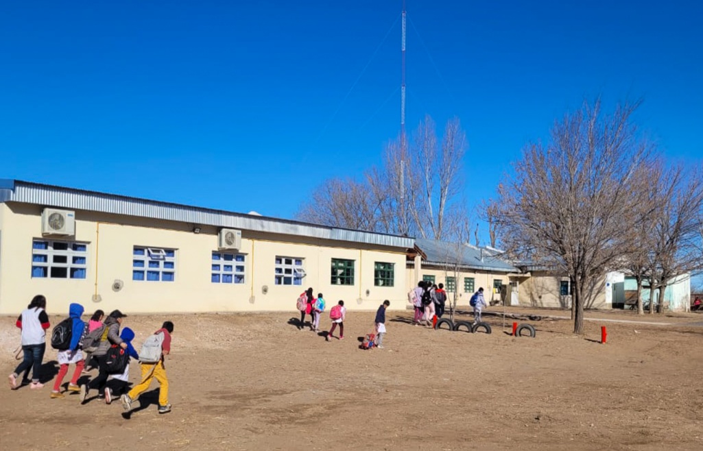 Comunidad educativa esta desesperada y no descarta un corte de ruta