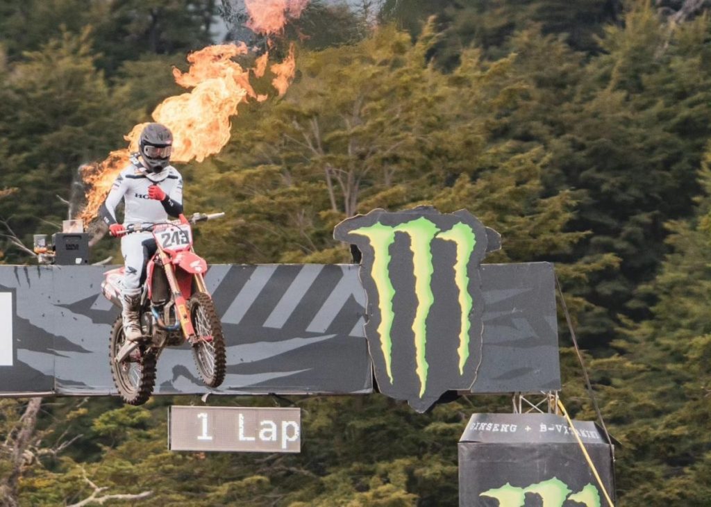 Así se vivió el primer día del Mundial de Motocross en Villa La Angostura