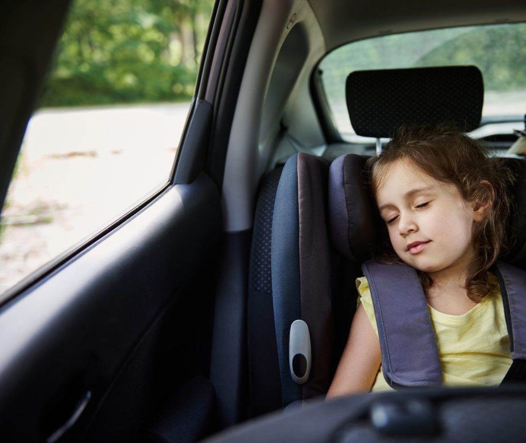 Niño esta entubado luego de que sus padres lo olvidaran más de seis horas adentro de un auto