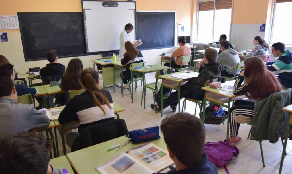 El 15% de los estudiantes del secundario tienen al menos 20 faltas al año en Neuquén