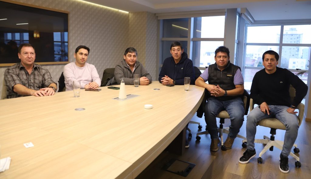 Gremialistas de Neuquén se reunieron y expresaron rechazo a la Ley Bases