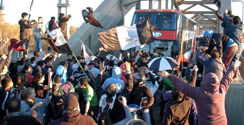 Desplegarán un operativo por un banderazo de hinchas de Cipolletti