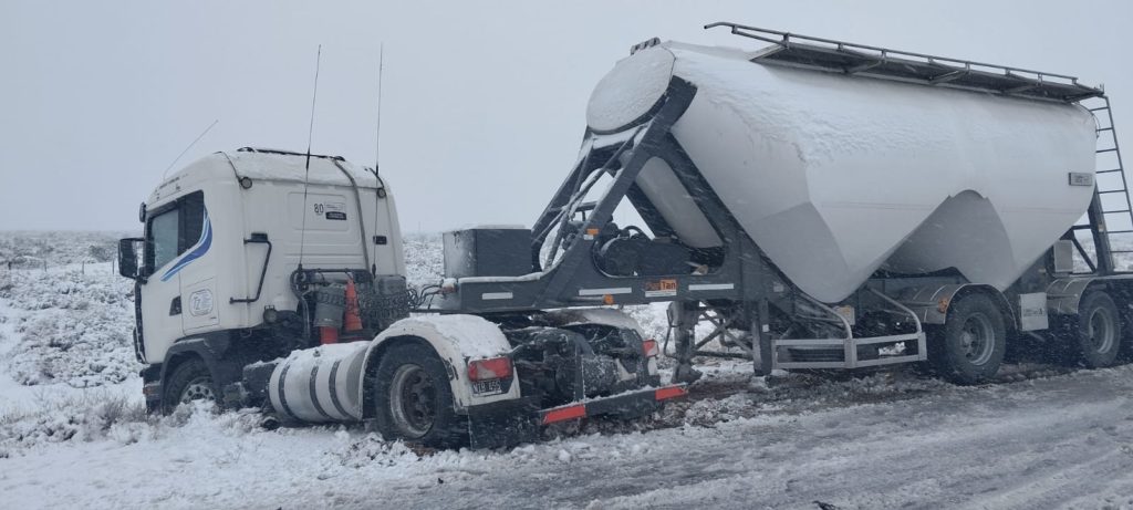Nieve y tránsito complicado en el inicio de la semana