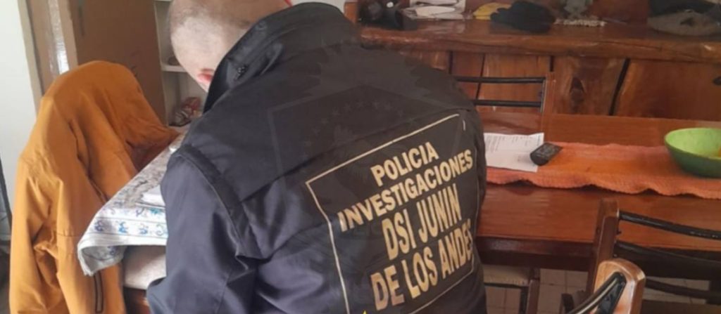 Hombre fue detenido en la cordillera con un pedido de captura