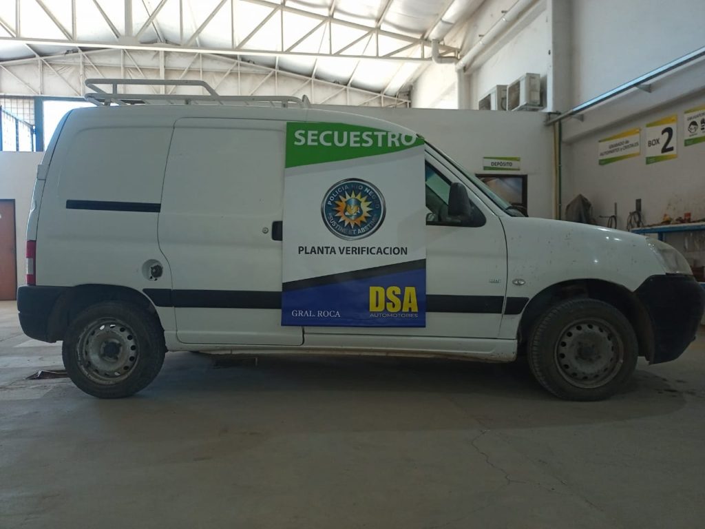 Llevó a verificar su vehículo y se lo secuestraron