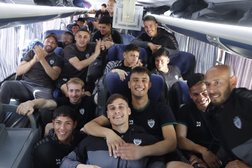 Cipolletti inició su viaje rumbo a Formosa por los Playoffs del Federal A