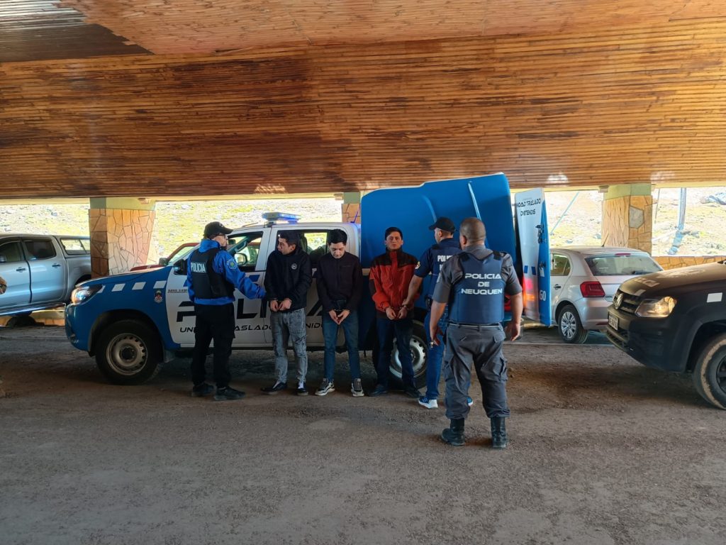 Deportaron a hombres chilenos por robos cometidos en Neuquén