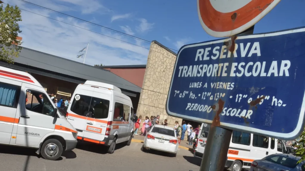 Los abuelos cuidarán la seguridad vial en las escuelas de Neuquén