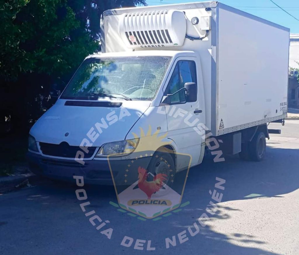 Camión abandonado fue secuestrado en el barrio Confluencia