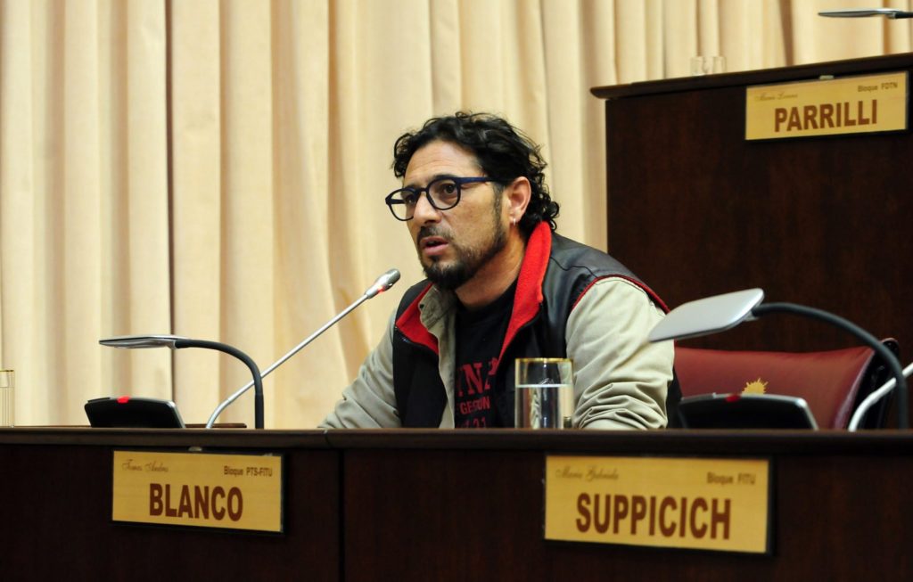 La izquierda cuestionó la figura de inhabilitación moral contra Ruiz y rechazó la corrupción