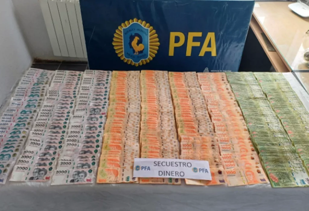 Detienen a dos mujeres por venta de drogas en Zapala