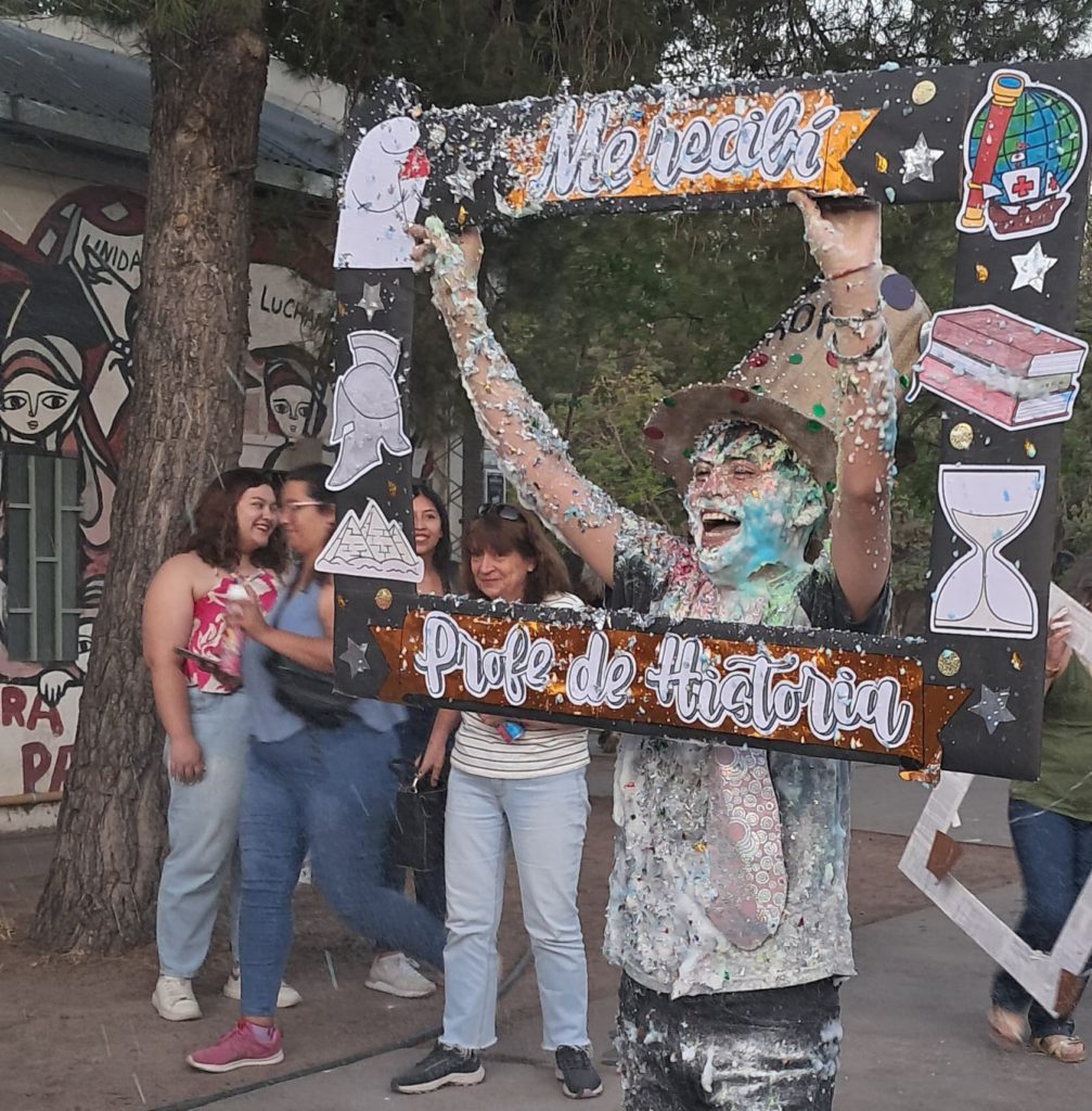 Ezequiel, el historiador de Valle Azul que superó obstáculos en su camino académico en la ciudad