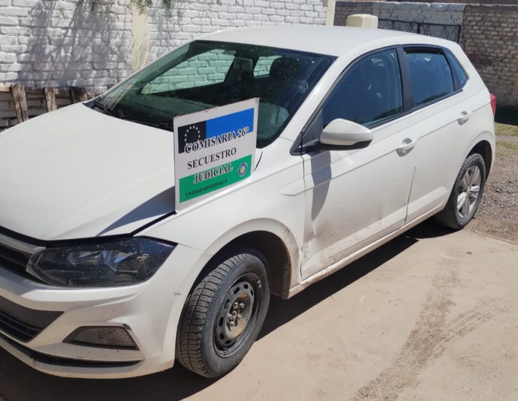 Fernández Oro: Detuvieron a un hombre con un auto robado y drogas