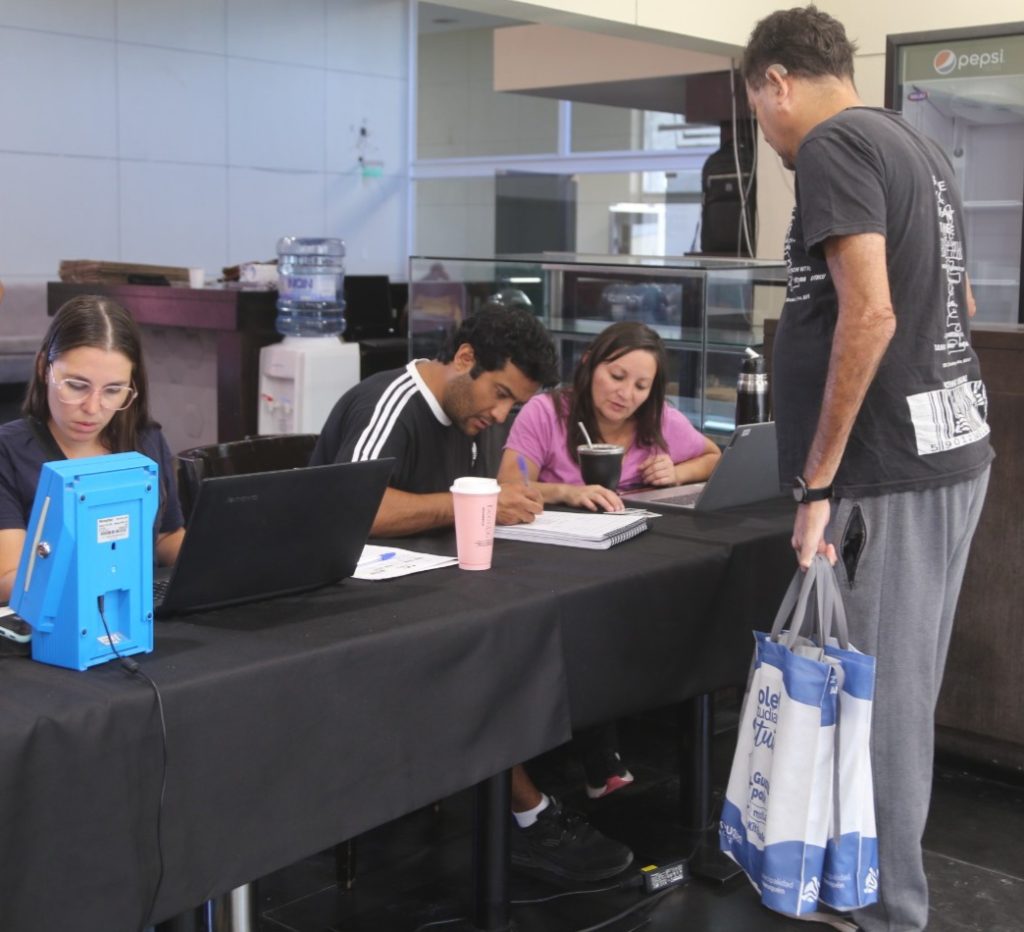 Más de 20 mil kits escolares fueron entregados por la muni