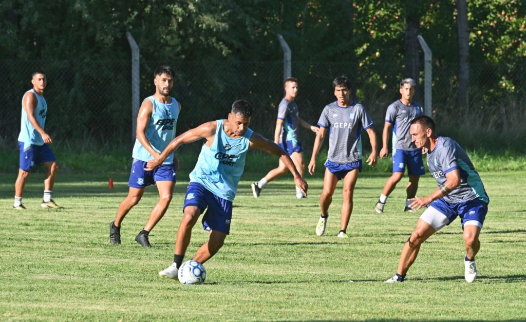 Deportivo Rincón enfrenta este sábado a Cipolletti en su primer amistoso de pretemporada