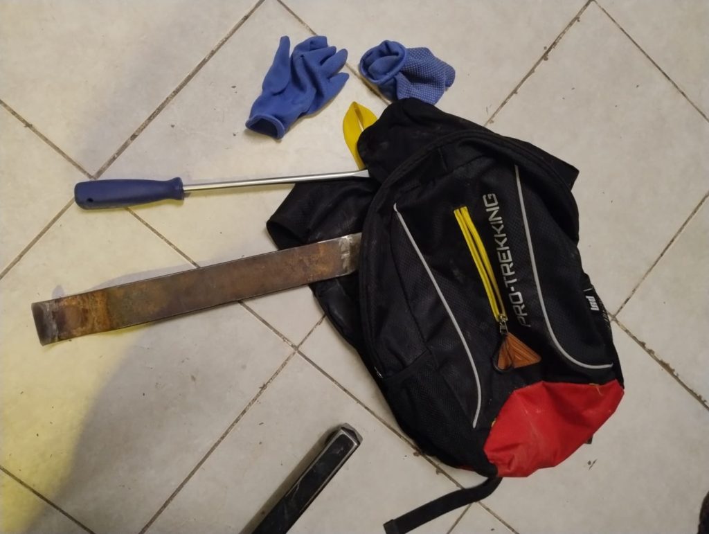 Dos hombres de Neuquén fueron detenidos con inhibidores en Cipolletti