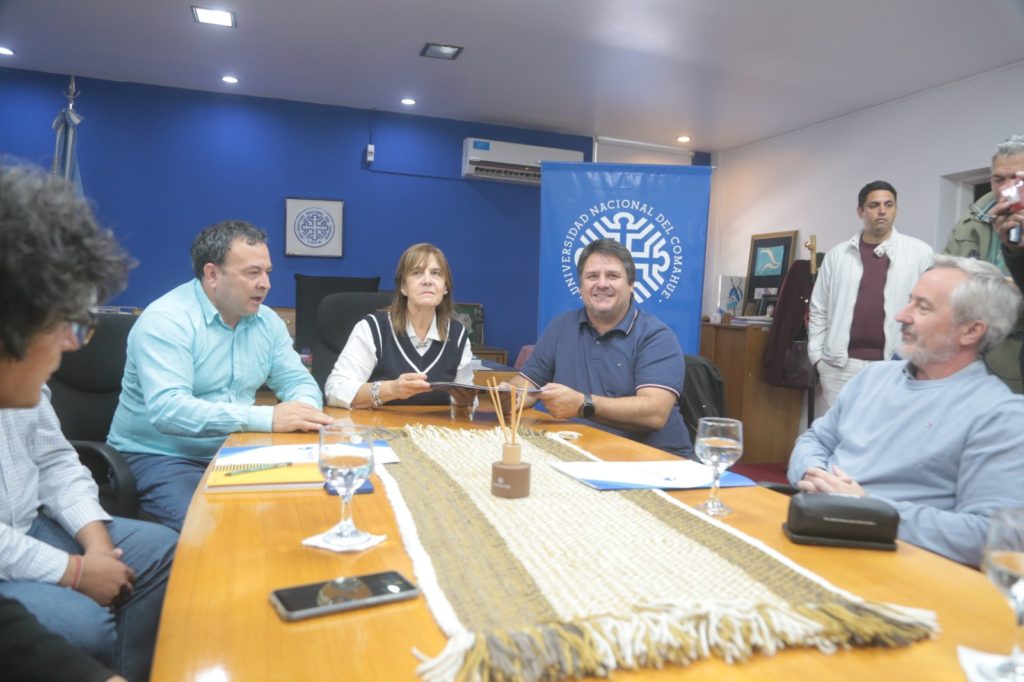 La Municipalidad de Neuquén acompaña a la Universidad del Comahue con el pago de la tarifa de luz