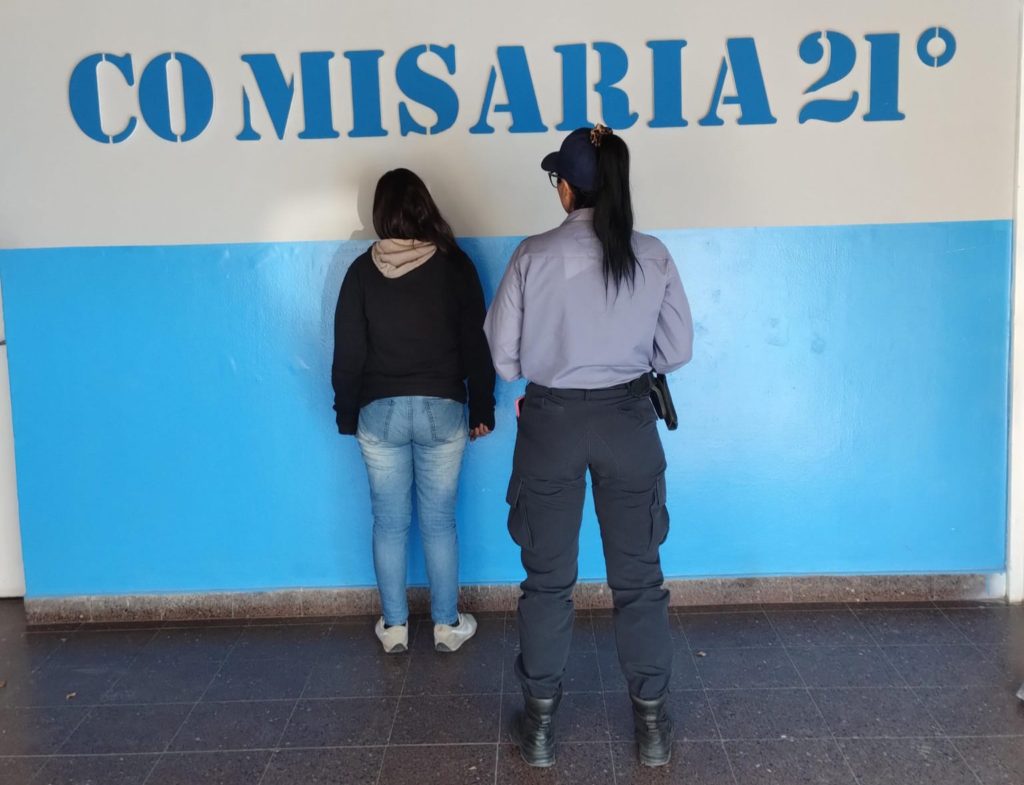 Mujer quedó detenida cuando fue a consultar por otro detenido