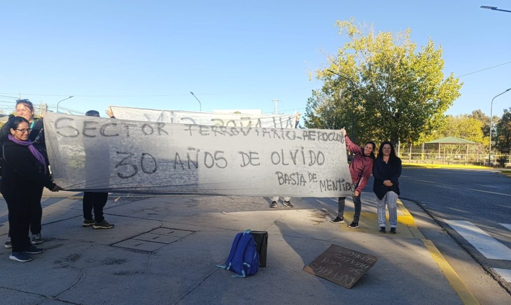 Dos barrios se unieron para reclamar los servicios básicos