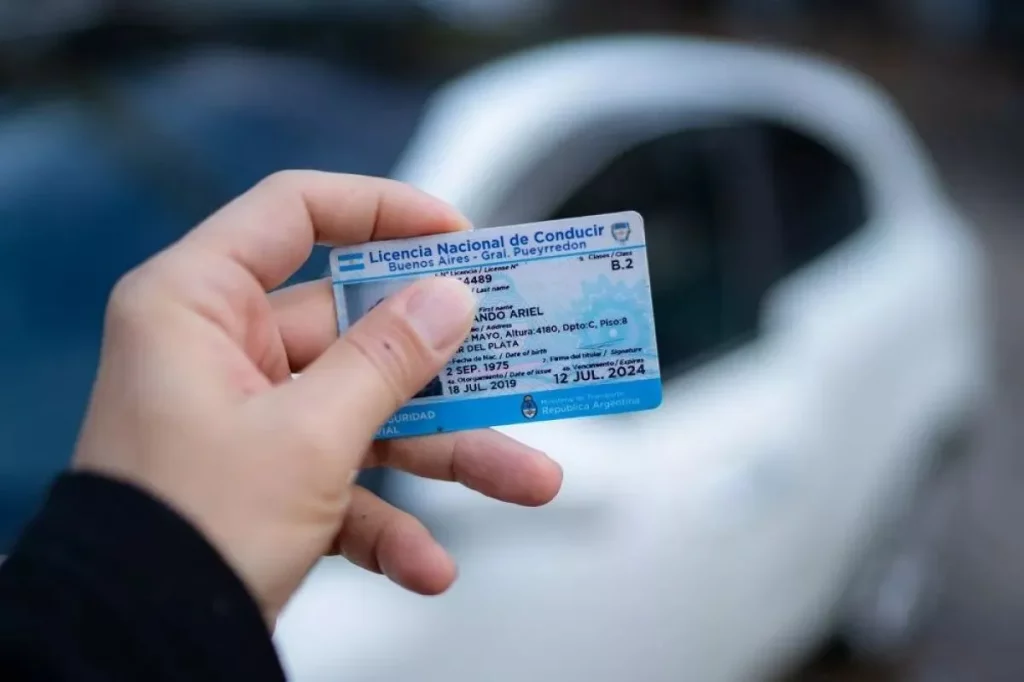 Muni Express: los mayores de 65 años podrán renovar la licencia de conducir desde sus hogares