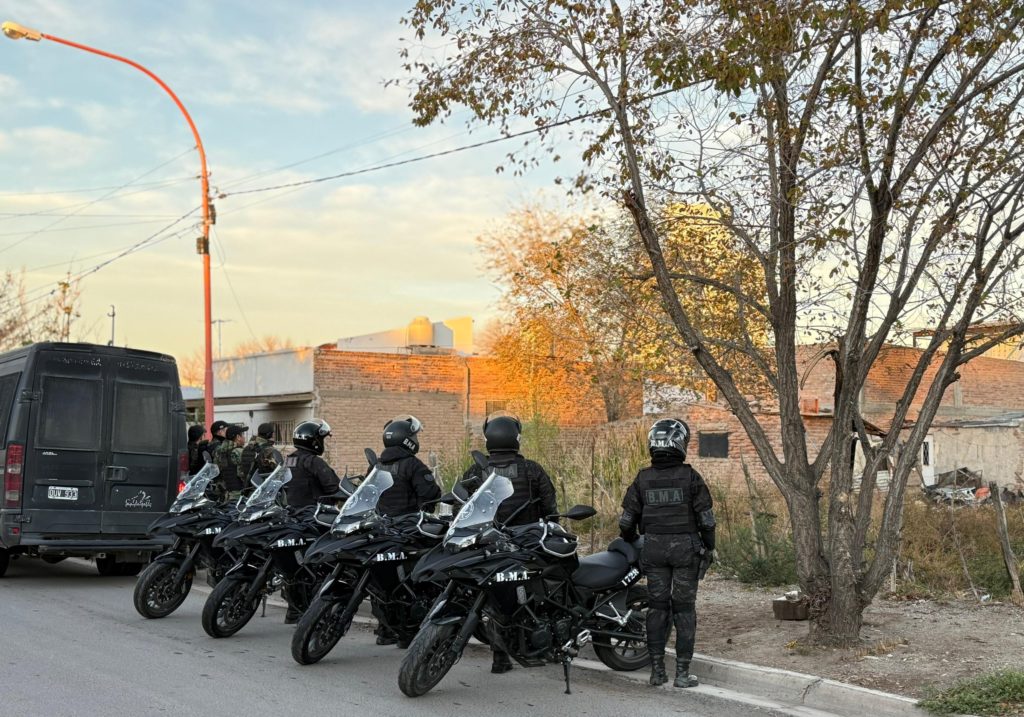 Otro aguantadero fue demolido en Cipolletti