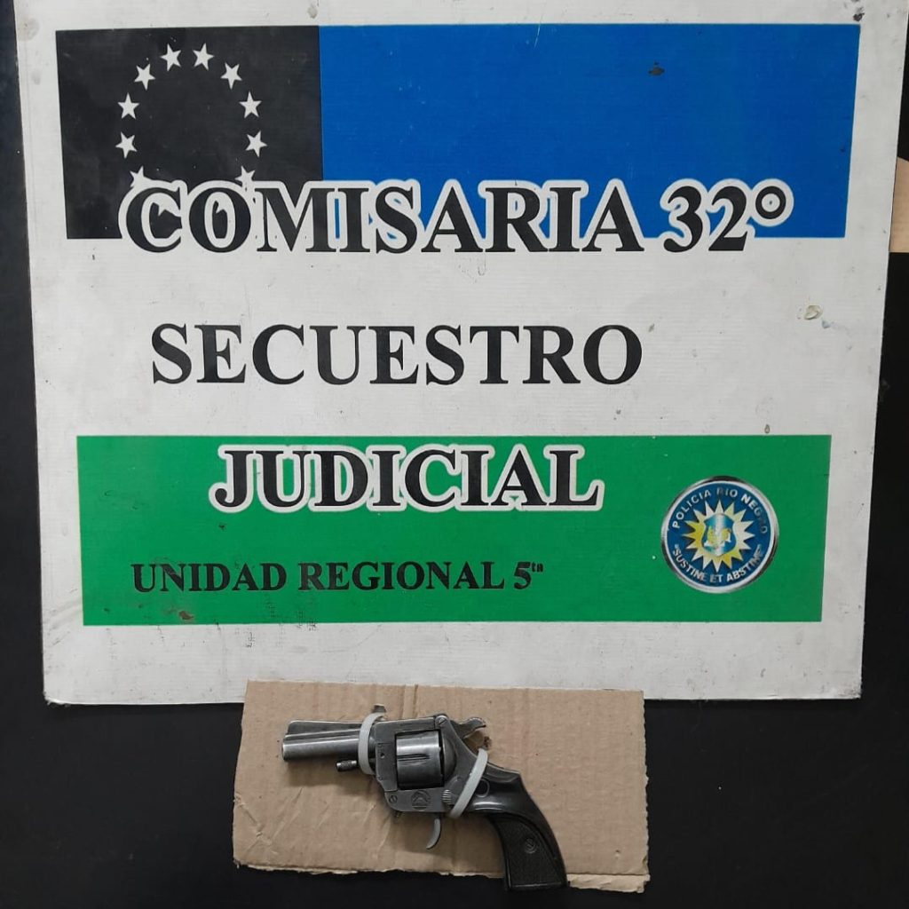 Estudiante llevó un arma a su escuela en Cipolletti