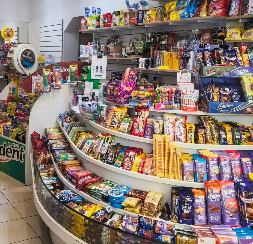 Hola señor kiosquero: Cipolletti aprobaría que los medicamentos de venta libre vuelvan a venderse en los kioscos