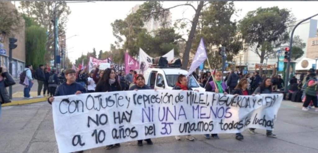 Marcha #niunamenos en Neuquén: Tras diez años poco cambió en torno a la problemática
