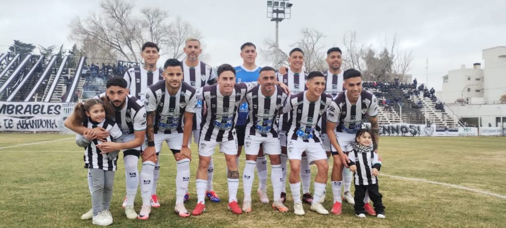 Cipolletti lo vio vuelta y sumó de a tres en La Visera