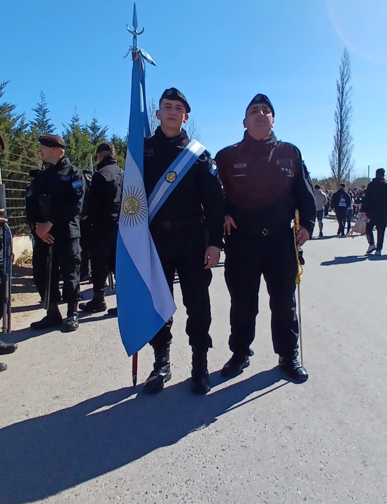 Diez imágenes del desfile por el 121° aniversario de Neuquén capital