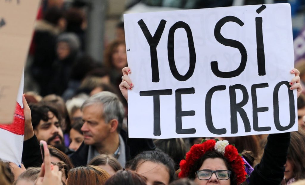 Las mujeres denuncian cada vez menos los actos de violencia de género en Argentina
