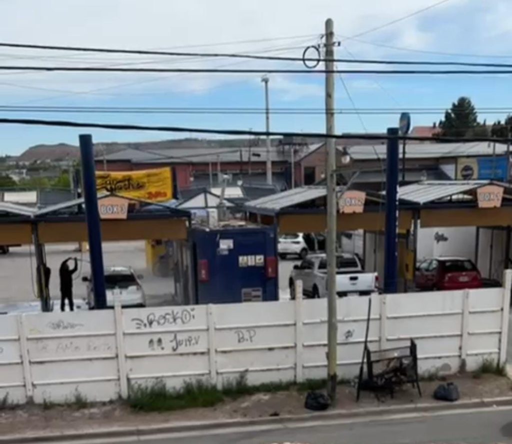 Ruidos molestos: Lavadero fue notificado y deberá hacer reformas para no perder la licencia comercial