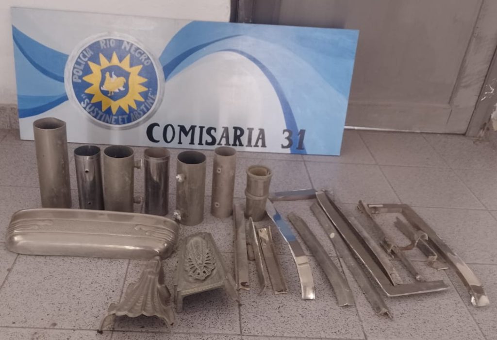 Nadie se salva de la inseguridad: Hombres fueron detenidos por robar en un cementerio