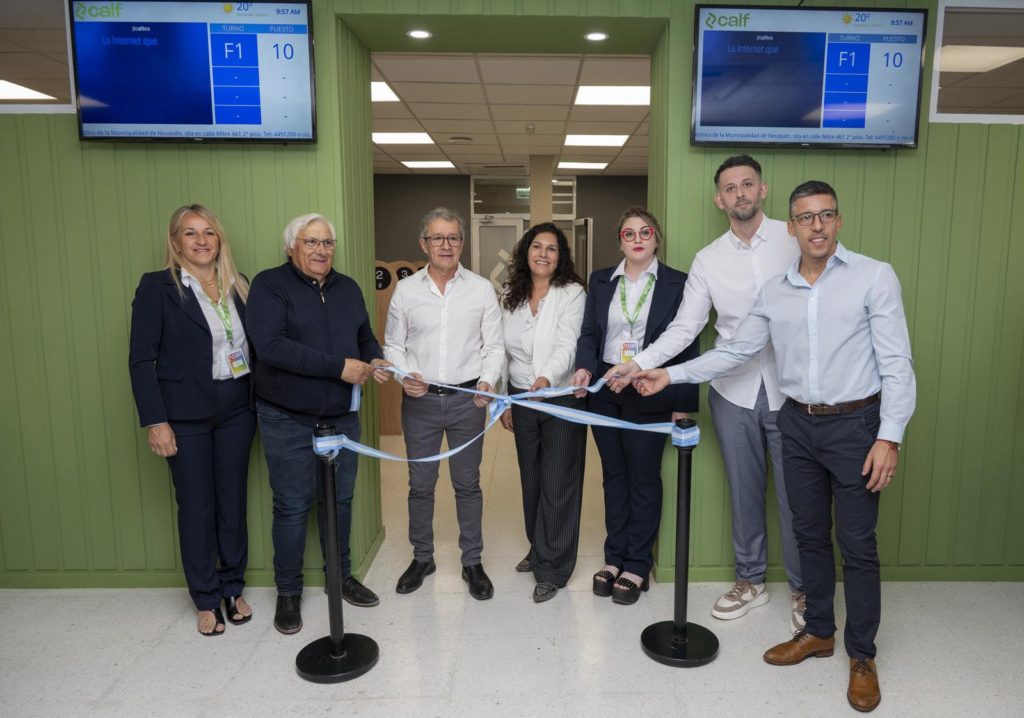 CALF renovó sede central y presentó un sistema de paneles solares