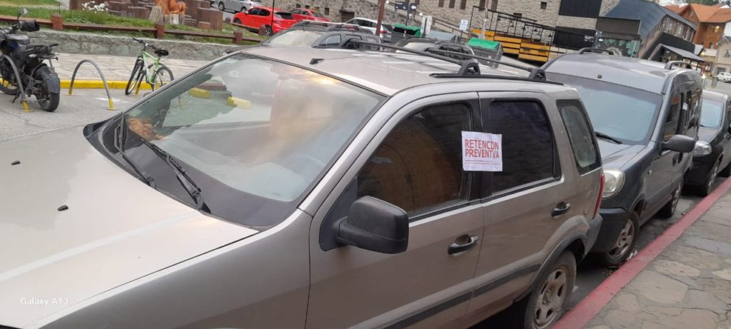 Demoraron a cuatro hombres que inhibían alarmas y tenían una fuerte suma de dinero